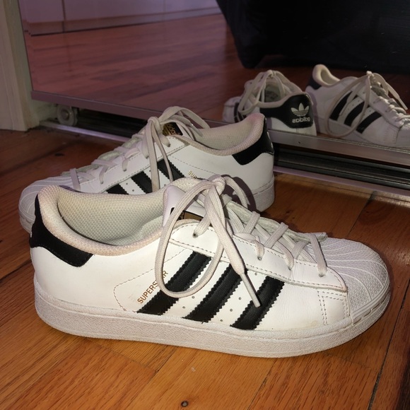 adidas Shoes - Adidas Superstar Big Kids Size 3
